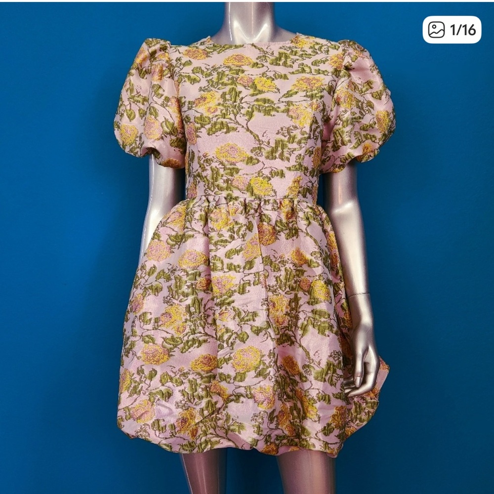 🆕💐 SISTER JANE Green/Pink Floral Metallic Jacquard Bubble Mini Dress // (NWT)